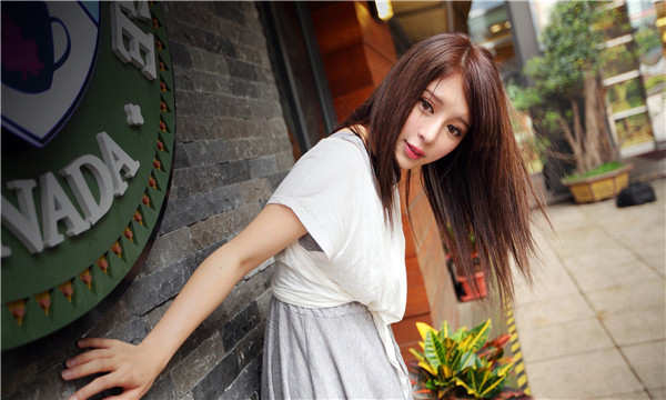 弋阳想找一个女性生孩子给报酬-｛找个女人生孩子多少钱｝