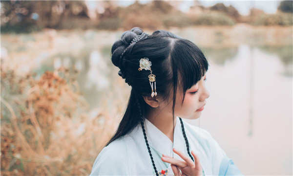 弋阳在寻找合适的三代试管助孕医院时，你可能会有很多疑问，尤其是作为不孕不育患者的家庭，如何能顺利代怀生子成了重中之重的问题。根据《2025年中国不孕不育调查报告》，中国的育龄夫妇不孕不育率已上升至12.5%-18.2%，患者人数约为5000万至6060万，说明这个问题愈发严重。